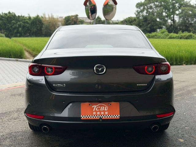 Mazda Mazda3  第7張相片