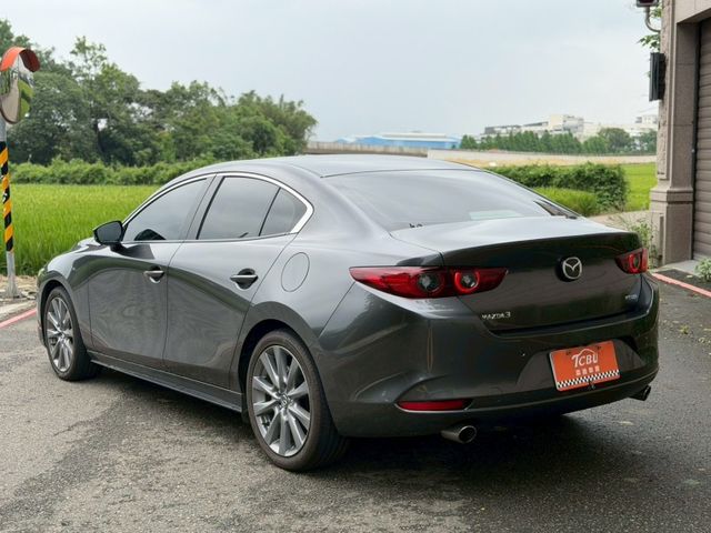 Mazda Mazda3  第8張相片