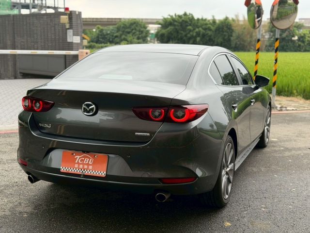Mazda Mazda3  第9張相片