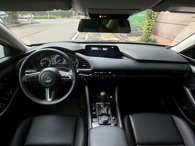 Mazda Mazda3  第12張相片