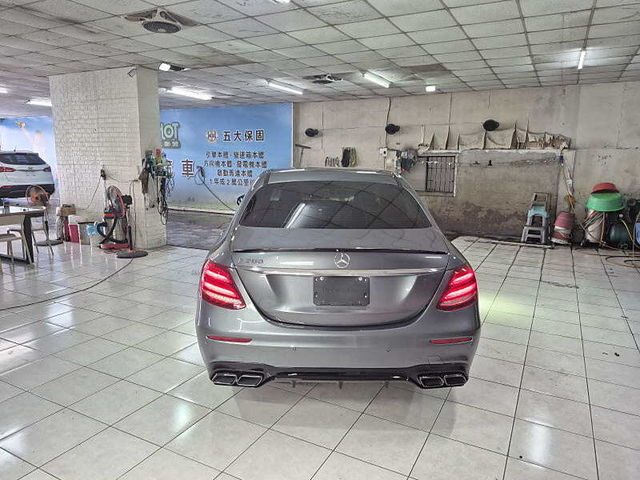 M-BENZ賓士 E200  第4張相片