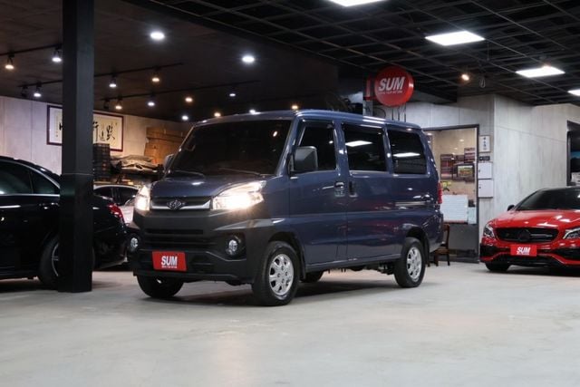 *一手車 *原廠保養 *五座自排  第1張相片