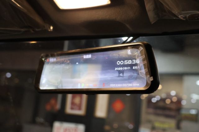 *一手車 *原廠保養 *五座自排  第9張相片
