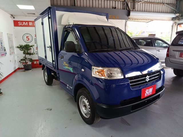 CARRY 箱式貨車，里程僅6.1萬公里，配備倒車顯影、胎壓偵測，外觀漂亮、內裝乾淨，車況優質，載貨配送首選！  第3張相片