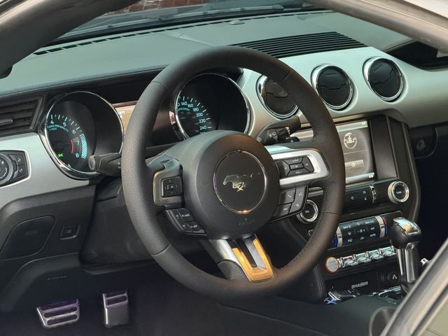 FORD福特 MUSTANG  第7張相片