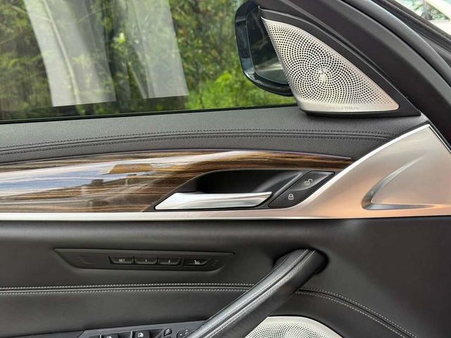 BMW寶馬 530I  第7張相片