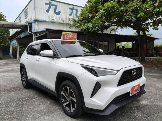 酷勁版/只跑8千公里/原版件認證/倒車輔助系統/盲點偵測/ACC跟車/免KEY/車偏警示/原廠4年12萬公里保固  第2張相片