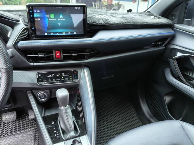 酷勁版/只跑8千公里/原版件認證/倒車輔助系統/盲點偵測/ACC跟車/免KEY/車偏警示/原廠4年12萬公里保固  第9張相片