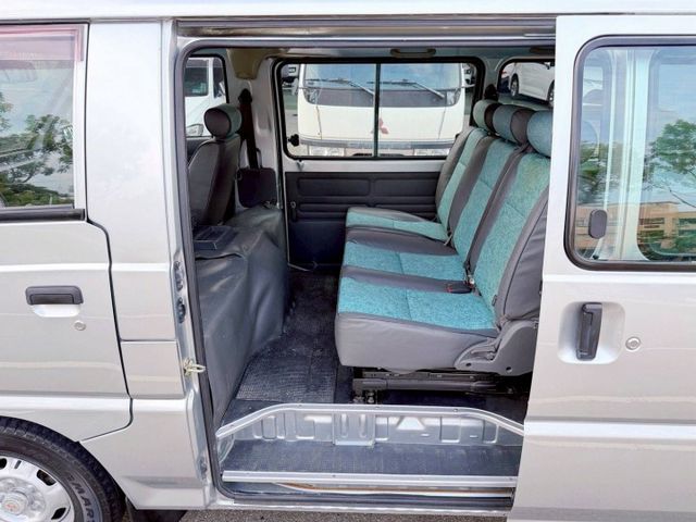 手排8人座｜原鈑件｜中部一手車  合法8人座客車｜商用客運兩相宜｜耗材更新完成｜耐操實用首選  第9張相片