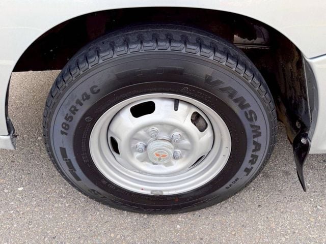 手排8人座｜原鈑件｜中部一手車  合法8人座客車｜商用客運兩相宜｜耗材更新完成｜耐操實用首選  第16張相片