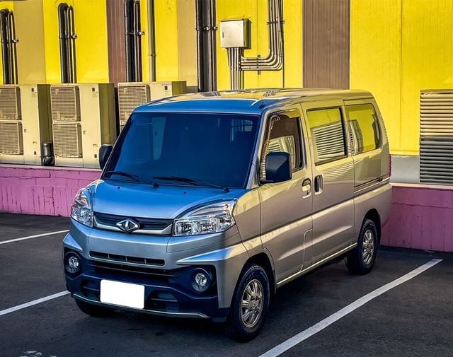 VOLKSWAGEN福斯 T5 CARAVELLE  第1張相片