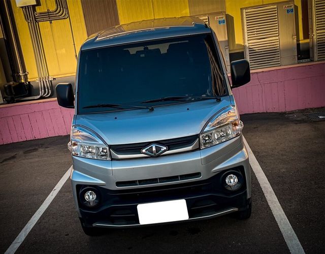 VOLKSWAGEN福斯 T5 CARAVELLE  第7張相片