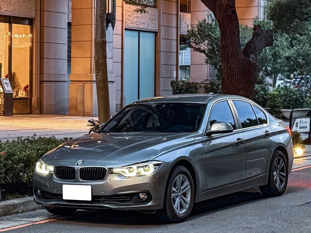 BMW寶馬 318I LUXURY  第1張相片