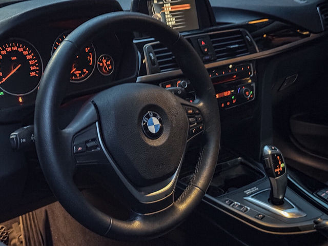 BMW寶馬 318I LUXURY  第5張相片