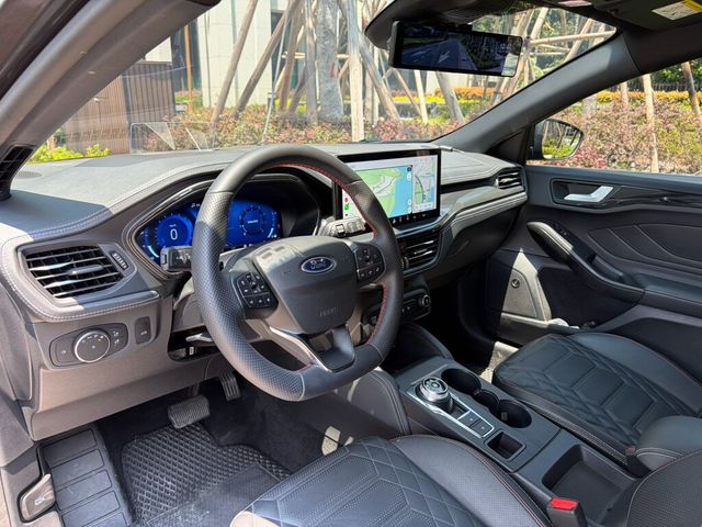 FORD福特 FOCUS WAGON  第6張相片