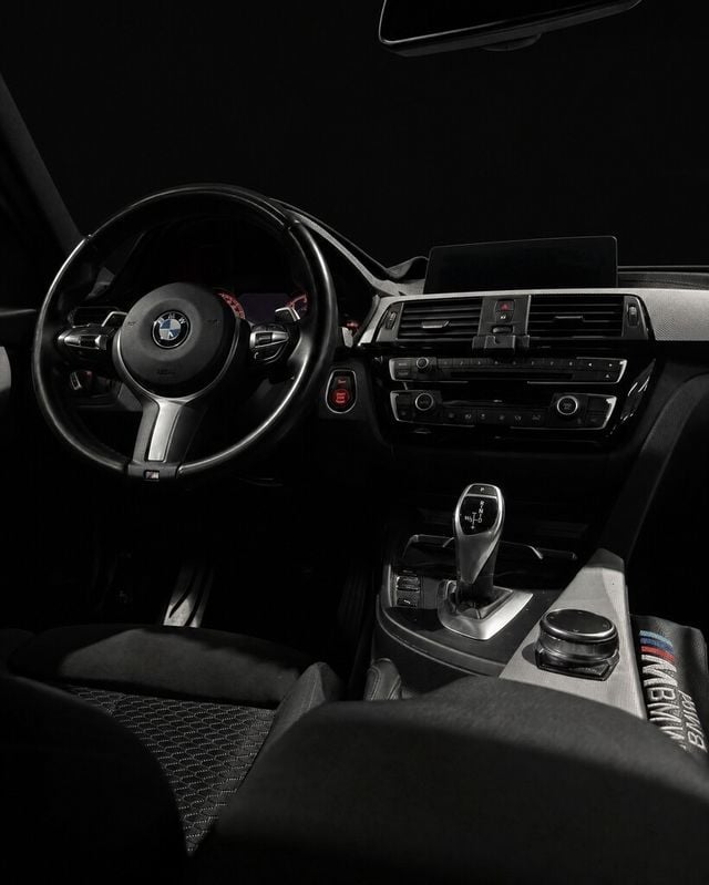 BMW寶馬 320I M SPORT  第5張相片