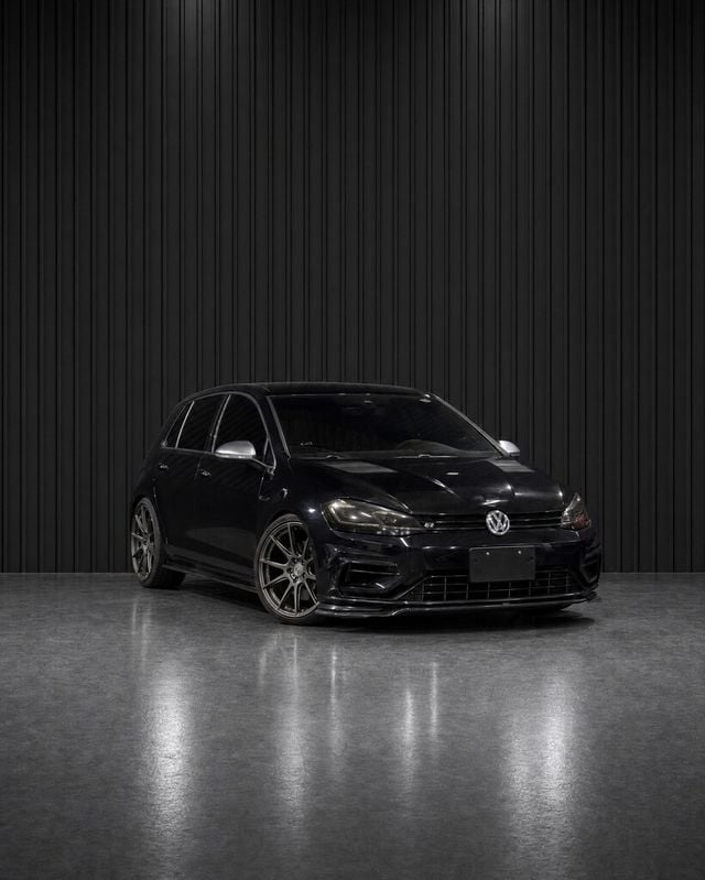 VOLKSWAGEN福斯 GOLF R  第1張相片
