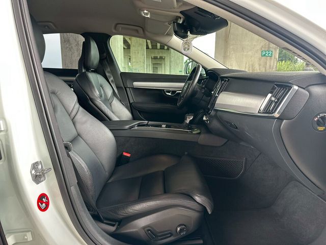 VOLVO富豪 S90  第15張相片