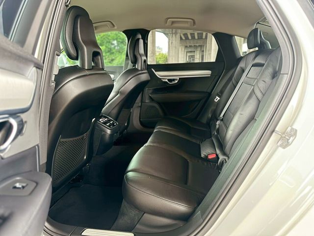 VOLVO富豪 S90  第17張相片