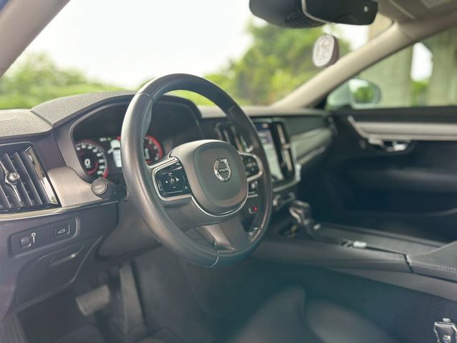 VOLVO富豪 S90  第19張相片