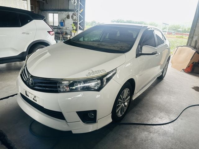 TOYOTA豐田 ALTIS  第3張相片