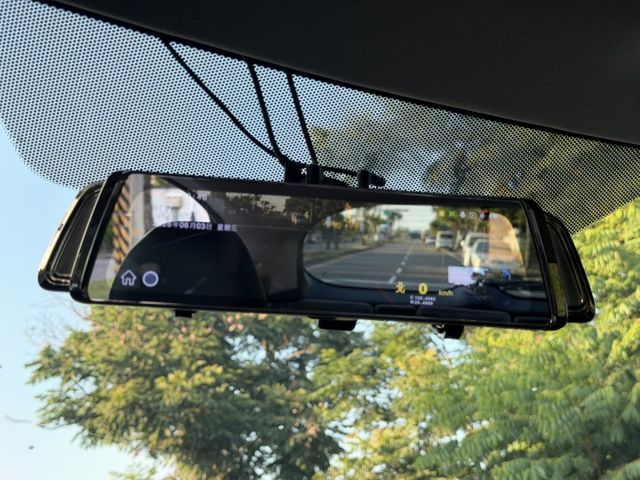 超低里程/老師一手車/升級安卓機carpaly、360環景  第15張相片