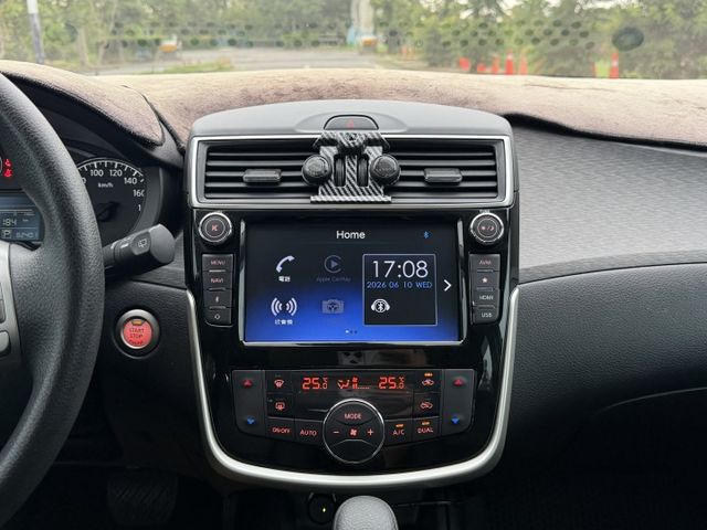 只跑8萬/女用車/旗艦版/原鈑漂亮車/carplay  第8張相片