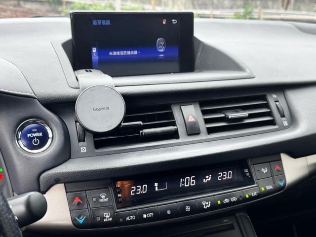 Lexus CT200H  第13張相片