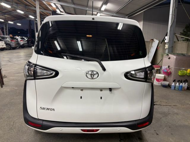 2023 Toyota Sienta 5人座豪華 恆溫空調 倒車顯影 倒車雷達 藍牙通訊 摸門解鎖  第7張相片