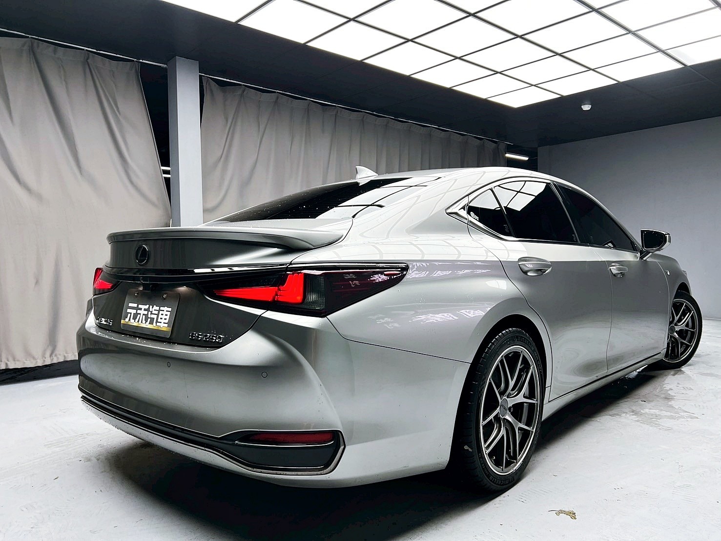 可回原廠 2021 Lexus ES250 F-Sport『小李經理』元禾國際車業/特價中/一鍵就到  第18張相片