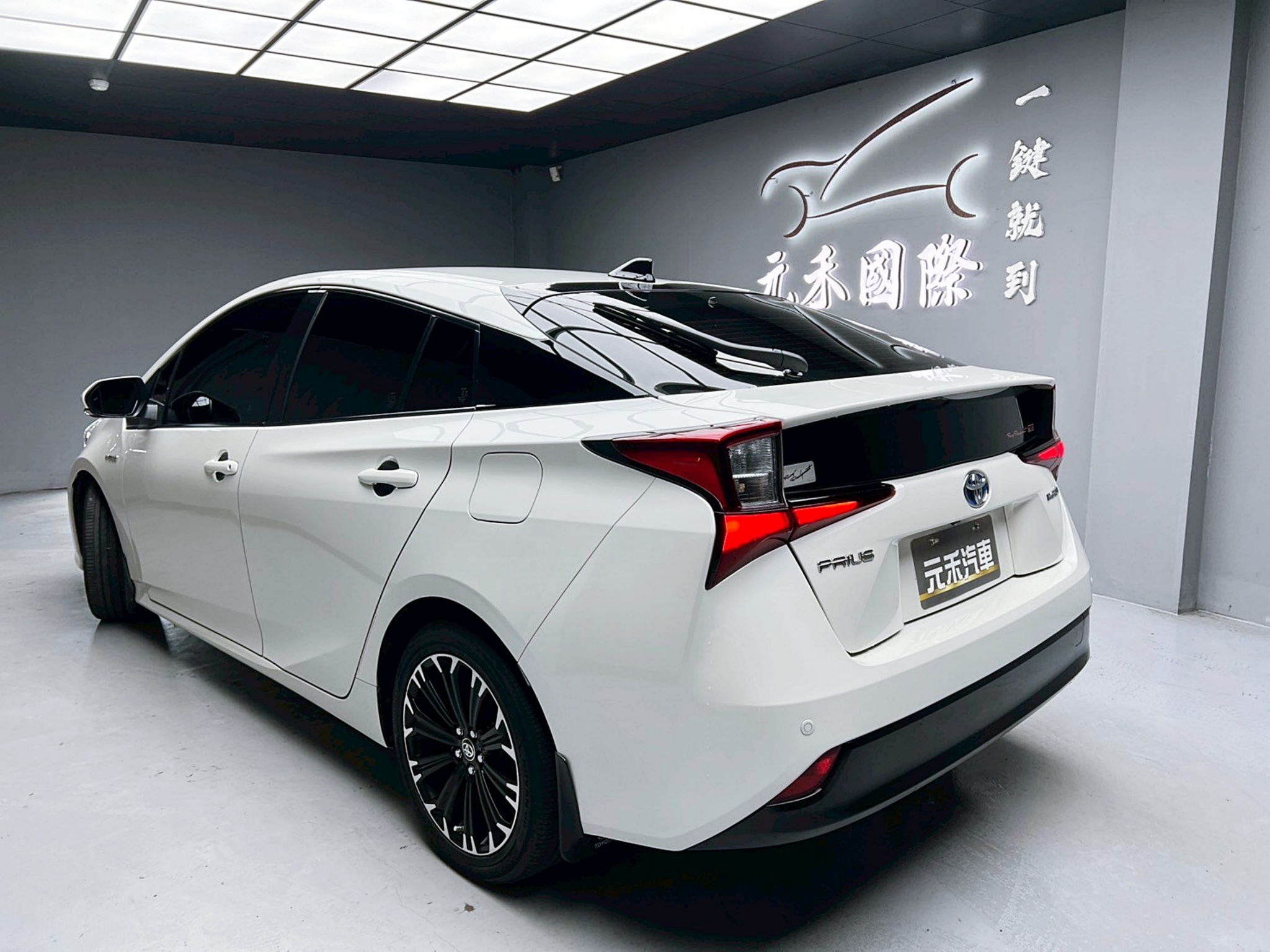 可回原廠 2019/20 Toyota Prius Hybrid『小李經理』元禾國際車業/特價中/一鍵就到  第3張相片