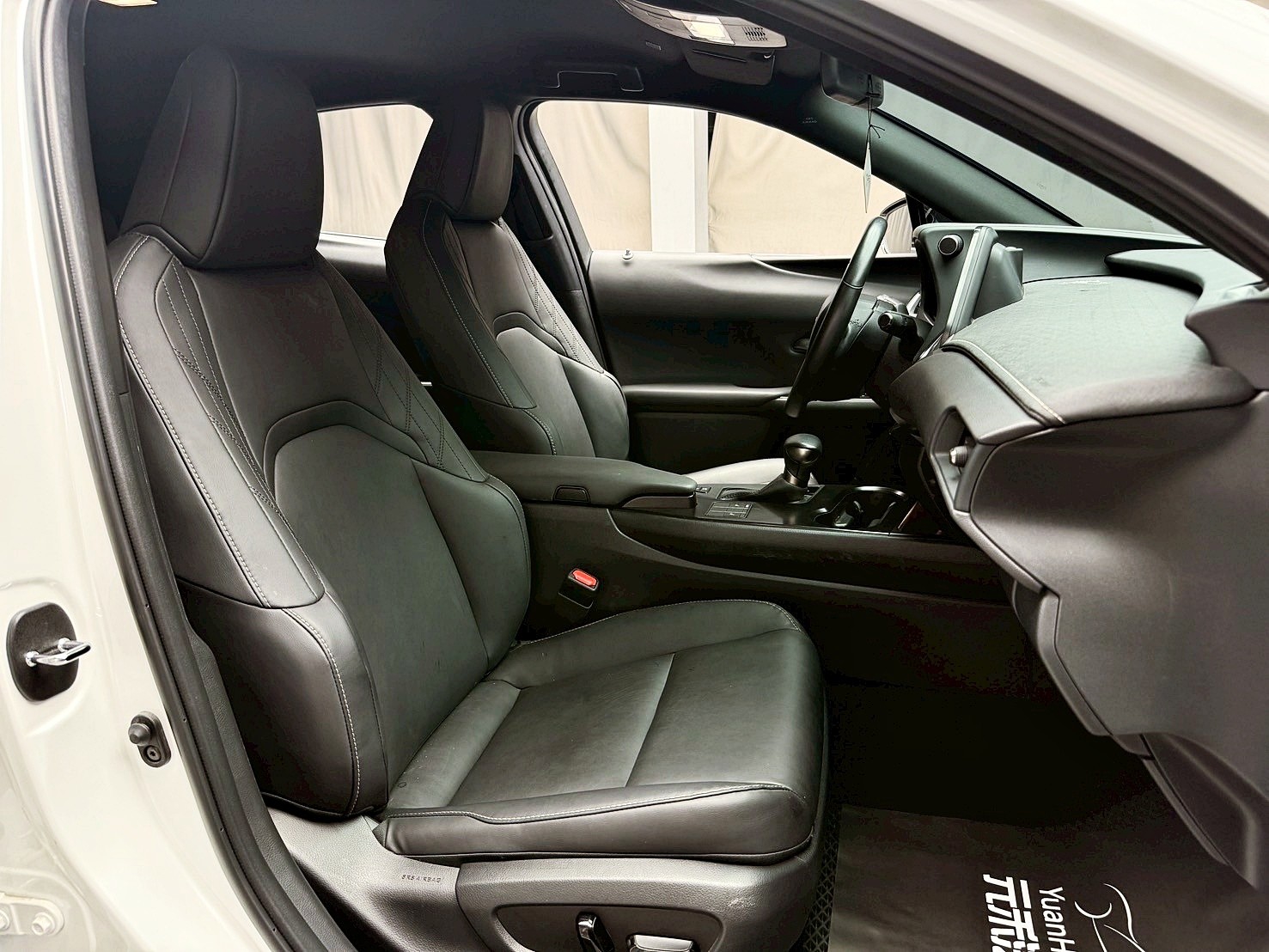 全台到府賞車 2022 Lexus UX250h 豪華版『小李經理』元禾國際車業/中古車/促銷中  第11張相片
