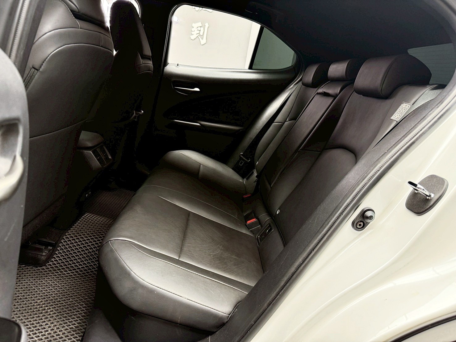 全台到府賞車 2022 Lexus UX250h 豪華版『小李經理』元禾國際車業/中古車/促銷中  第14張相片