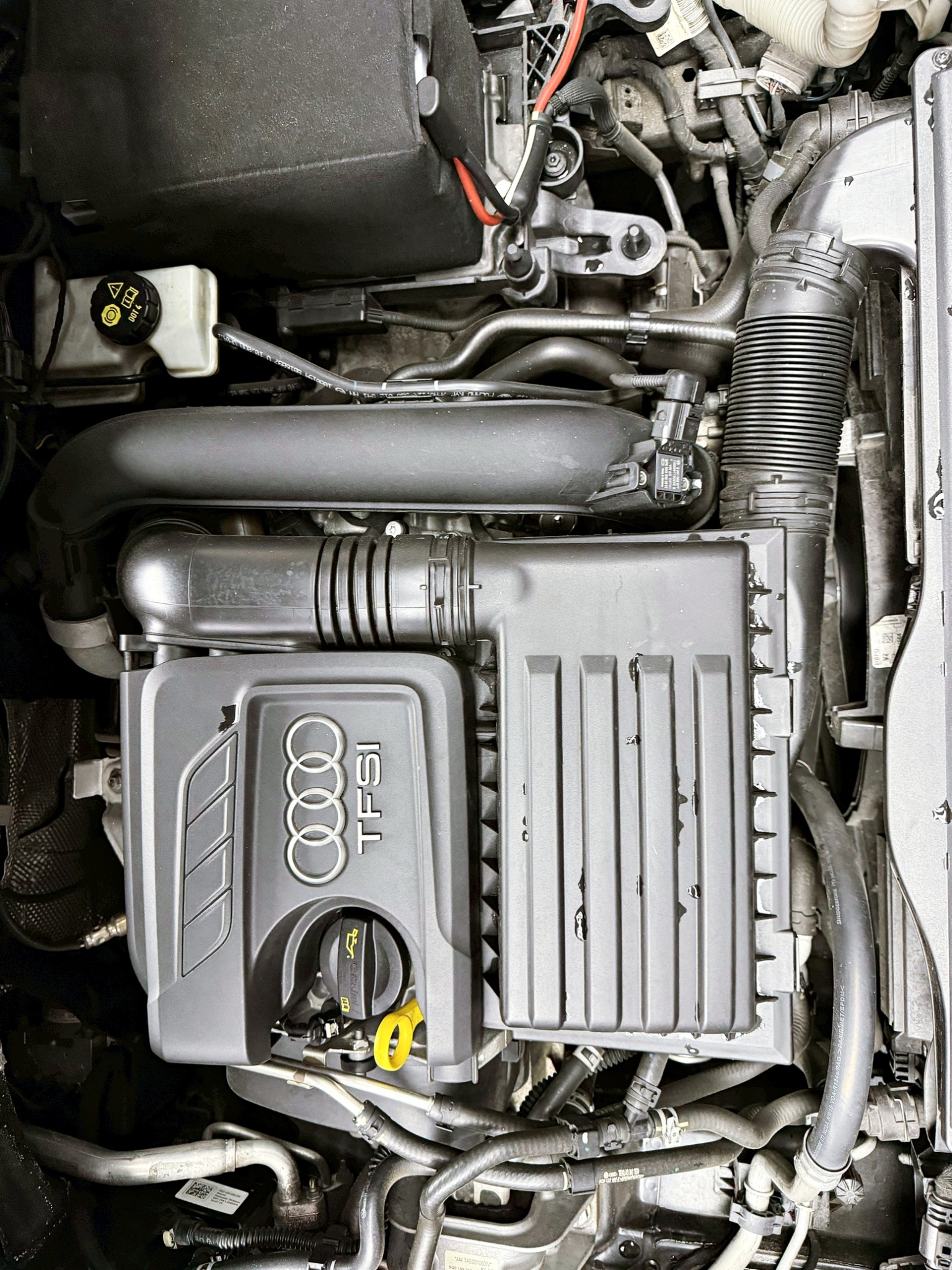 全台到府賞車 2015/16 Audi A3 Sedan 30TFSI『小李經理』元禾國際車業/中古車/促銷中  第17張相片