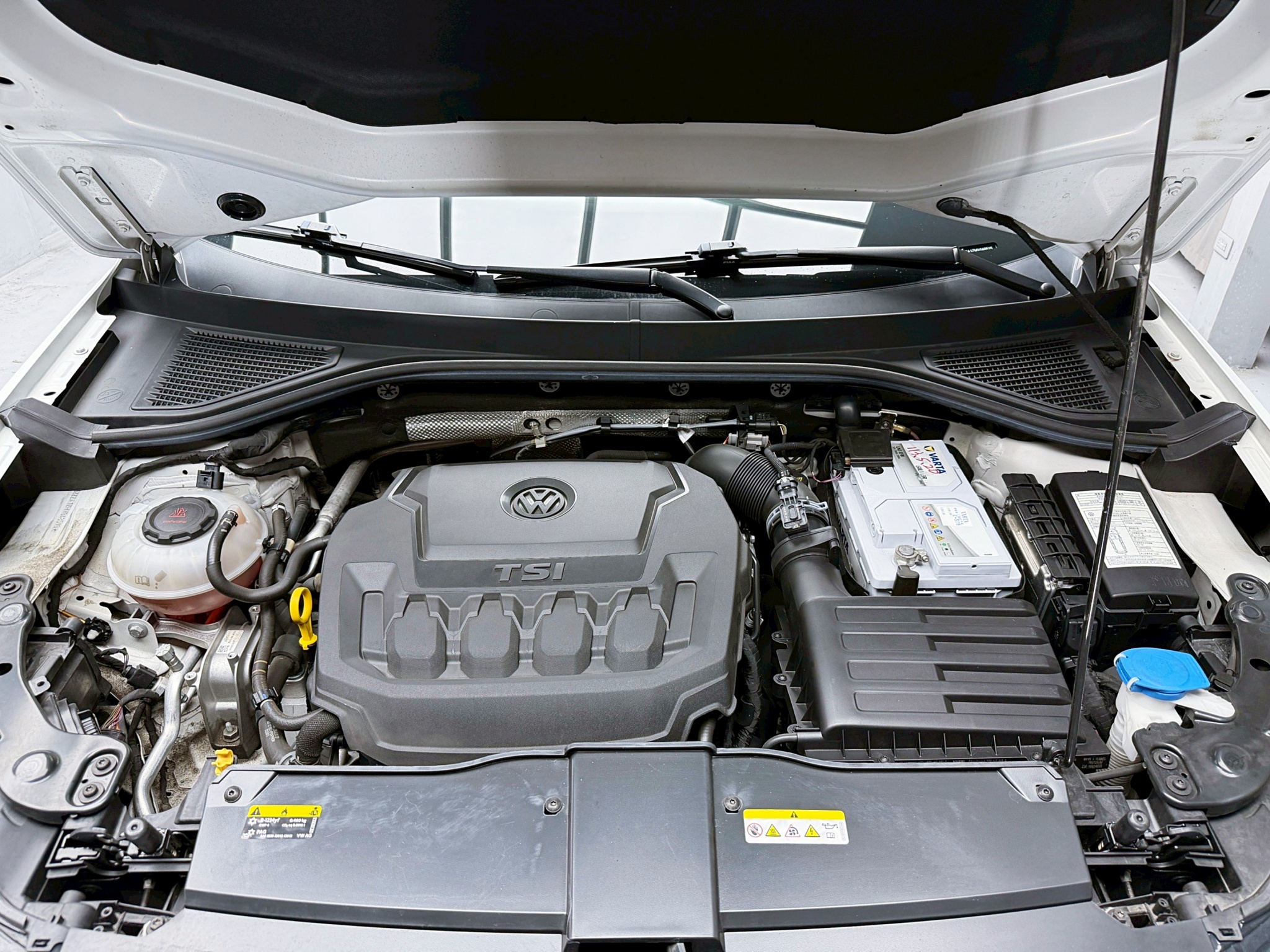 全台到府賞車 2020/21 Volkswagen TROC 330TSI R-Line Performance 4Motion『小李經理』元禾國際車業/中古車/促銷中  第16張相片
