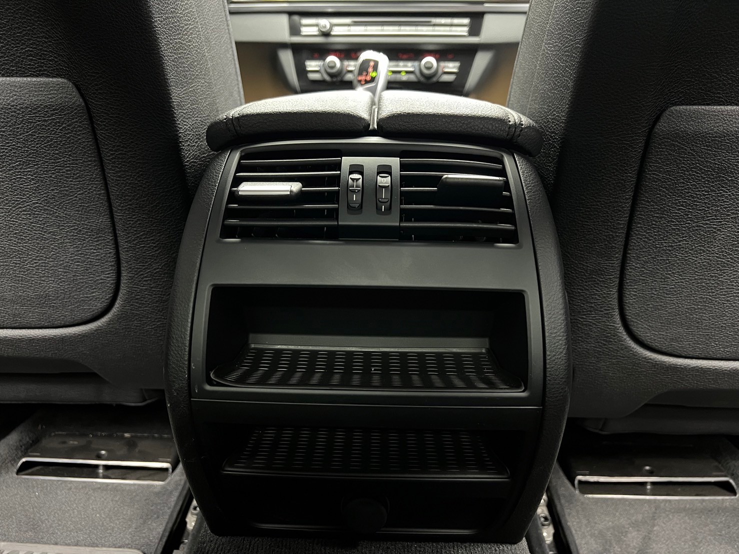 全台到府賞車 2016/17 BMW 520d Sedan F10型『小李經理』元禾國際車業/中古車/促銷中  第9張相片
