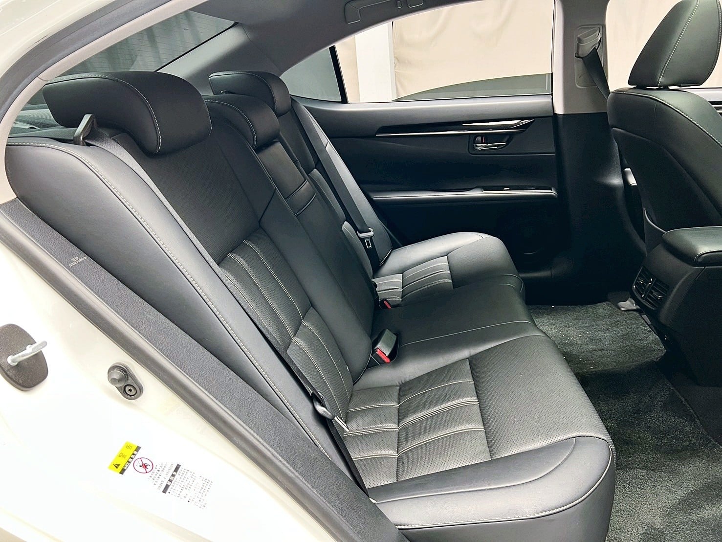 全台到府賞車 2017/18 Lexus ES300h 豪華版『小李經理』元禾國際車業/中古車/促銷中  第11張相片