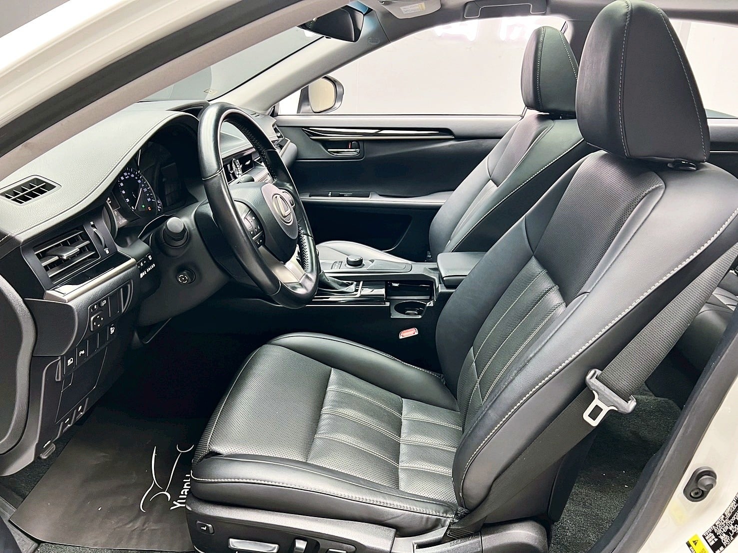全台到府賞車 2017/18 Lexus ES300h 豪華版『小李經理』元禾國際車業/中古車/促銷中  第13張相片