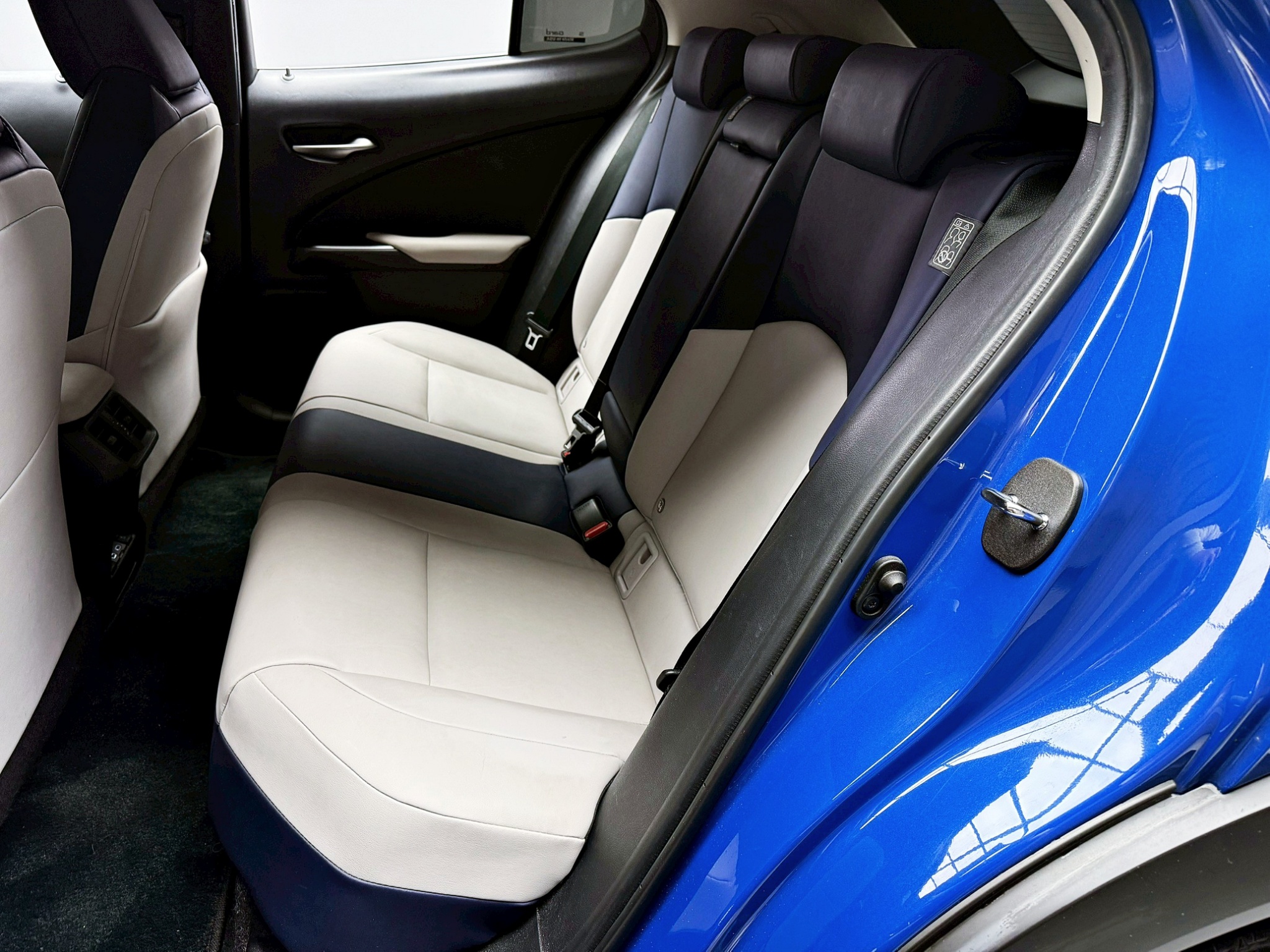 全台到府賞車 2022 Lexus UX300e 豪華版『小李經理』元禾國際車業/中古車/促銷中  第13張相片