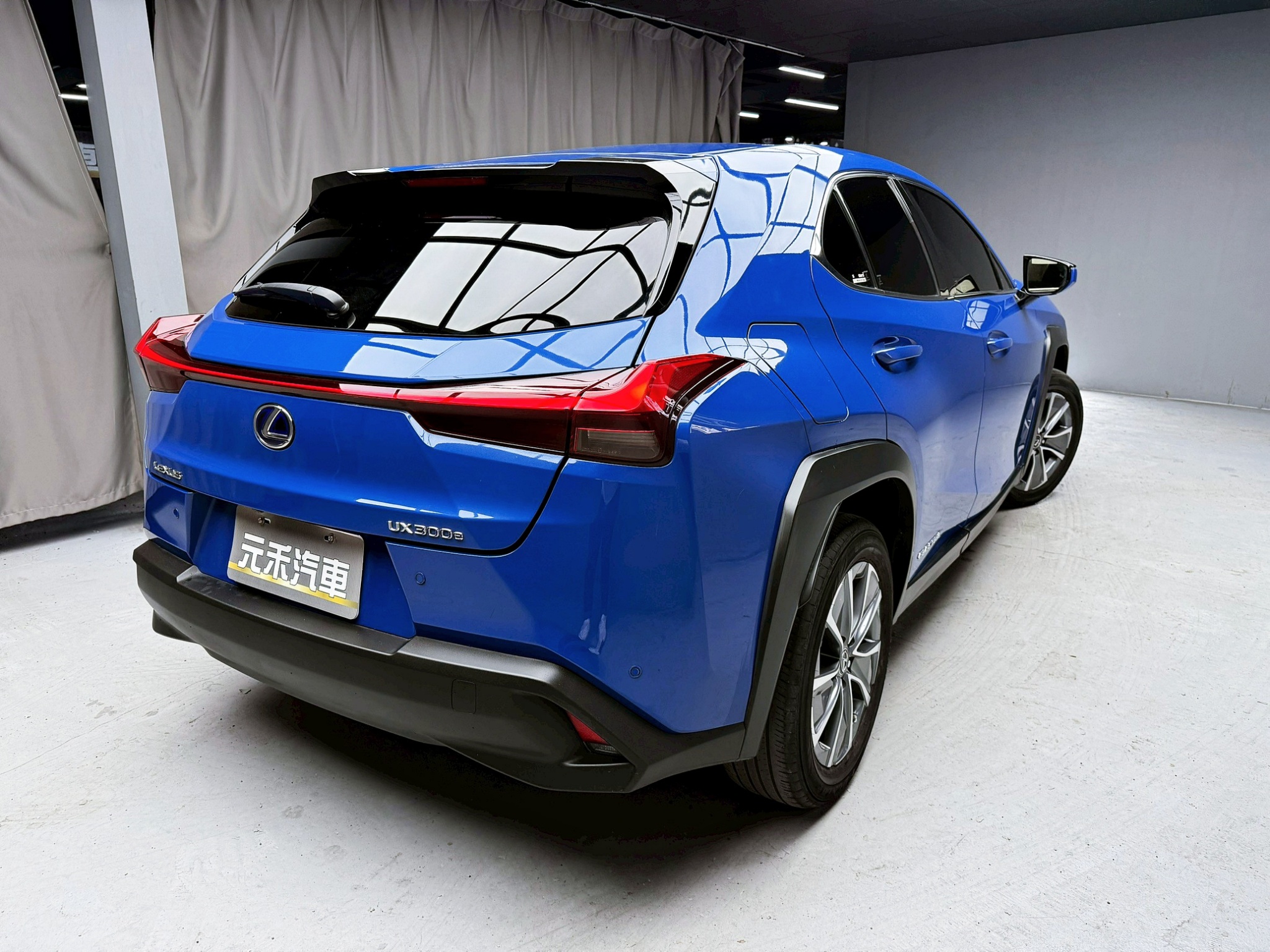 全台到府賞車 2022 Lexus UX300e 豪華版『小李經理』元禾國際車業/中古車/促銷中  第19張相片