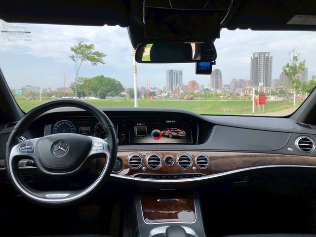 M-BENZ賓士 S400  第4張相片