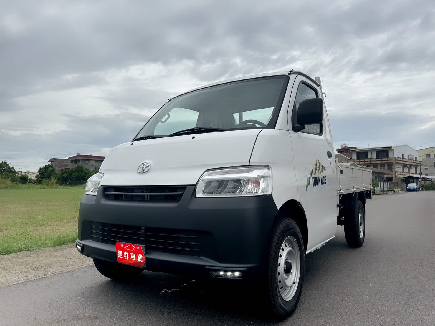2025年 豐田 TOWN ACE 貨車  全新車+自排車型+框式木床  原廠新車4年12萬公里保固中  妥善率高~運輸載貨~優質首選  第1張相片