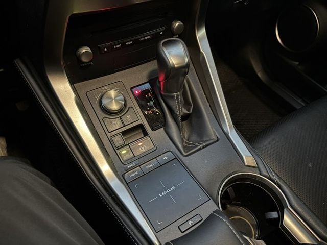 高貴不貴 高妥善進口休旅 2018 LEXUS NX300 頂級版 2.0渦輪 里程11.5萬公里 可保固 認證車‼️  第15張相片