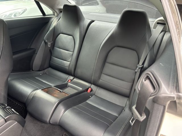 2009 BENZ E350 COUPE 里程15.5萬公里 原鈑件 可認證‼️ 車況超讚 有HK音響  第7張相片