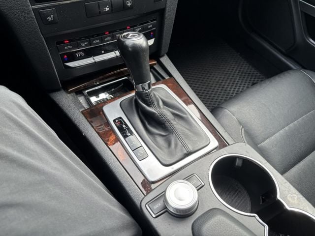 2009 BENZ E350 COUPE 里程15.5萬公里 原鈑件 可認證‼️ 車況超讚 有HK音響  第13張相片