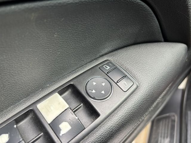 2009 BENZ E350 COUPE 里程15.5萬公里 原鈑件 可認證‼️ 車況超讚 有HK音響  第17張相片