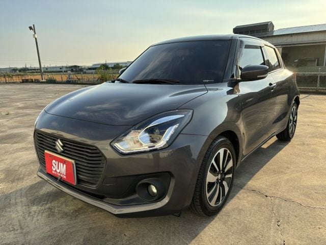 2018 SUZUKI SWIFT 1.0T 里程10.2萬公里 原鈑件 可保固 可認證‼️LED頭燈 LED尾燈  第1張相片