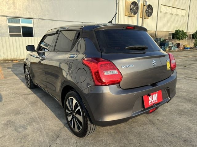 2018 SUZUKI SWIFT 1.0T 里程10.2萬公里 原鈑件 可保固 可認證‼️LED頭燈 LED尾燈  第4張相片