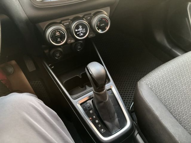2018 SUZUKI SWIFT 1.0T 里程10.2萬公里 原鈑件 可保固 可認證‼️LED頭燈 LED尾燈  第15張相片