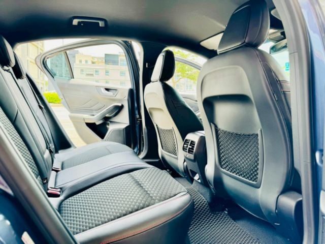 21年式！小改款！Lommel賽道版！電動椅！ACC跟車！盲點！抬顯！CarPlay！紅色卡鉗！撥片！原鈑件！可全貸！  第10張相片